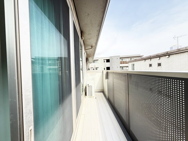 サンハイム C棟のバルコニー