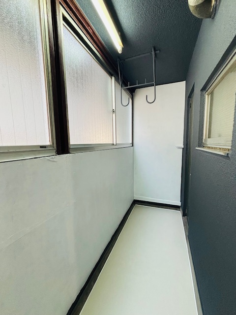 【バルコニー】