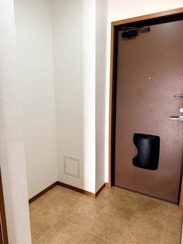 プランドールMITANIの玄関