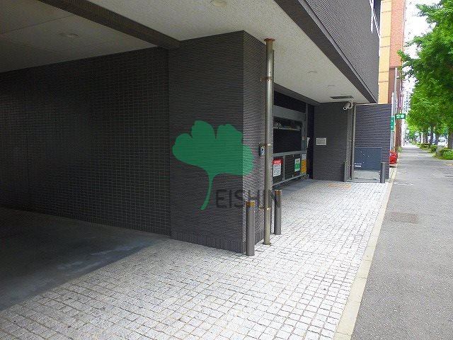 エンクレスト博多駅東の駐車場