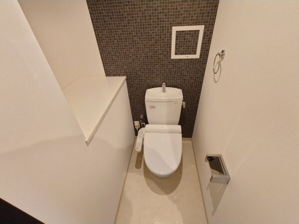 プラウランド名駅のトイレ