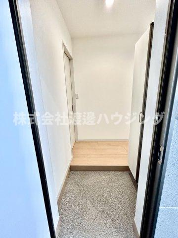 メゾン・シュシュ江坂の玄関