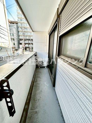 メゾン・シュシュ江坂のバルコニー