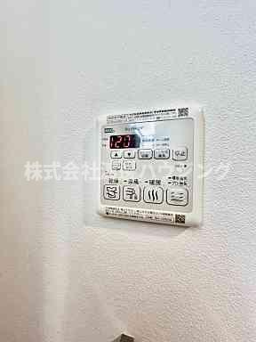 ライブガーデン江坂Ⅷの設備|浴室暖房乾燥機付き