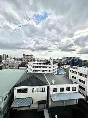 ライブガーデン江坂Ⅷの展望