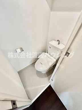 ライブガーデン江坂Ⅷのトイレ