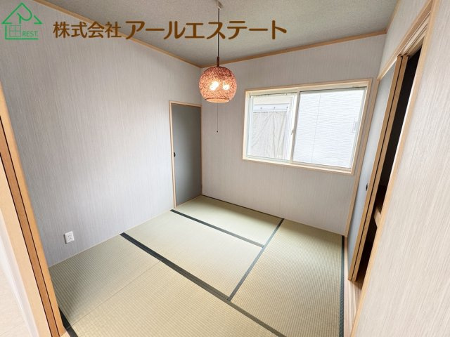 高砂市梅井2丁目　　山陽電鉄「山陽曽根駅」徒歩10分の和室