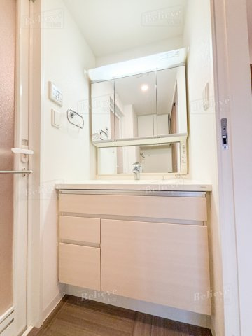 アルファスマート西国分の洗面所|広い洗面スペースです★