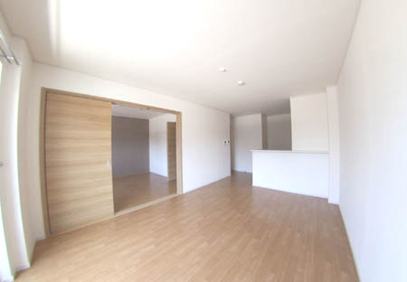 アルミック山荘の居間・リビング|使いやすいリビングです