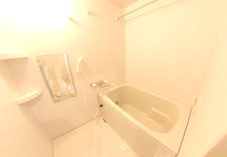 アルミック山荘の浴室|お風呂で日々の疲れを落としましょう