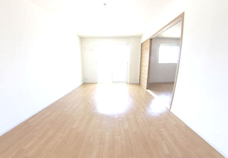 アルミック山荘の居間・リビング|使いやすい居間です