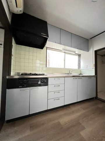 高丸７丁目戸建のキッチン