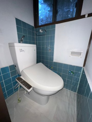 高丸７丁目戸建のトイレ