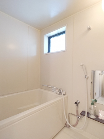 エミネントセジュールAの浴室|ゆったり過ごせるお風呂です