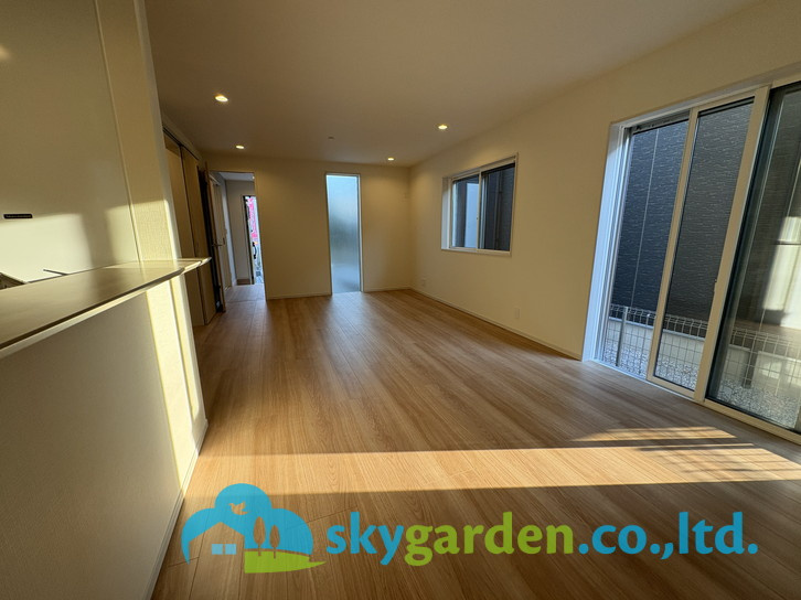 藤沢市遠藤2期　新築戸建　全1棟1号棟の居間・リビング