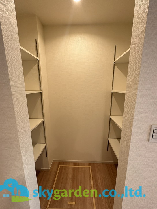 藤沢市遠藤2期　新築戸建　全1棟1号棟の玄関