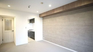 ◆リノベーション済み◆汲沢3丁目 中古マンション 2199万円の居間・リビング