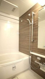 ◆リノベーション済み◆汲沢3丁目 中古マンション 2199万円の浴室