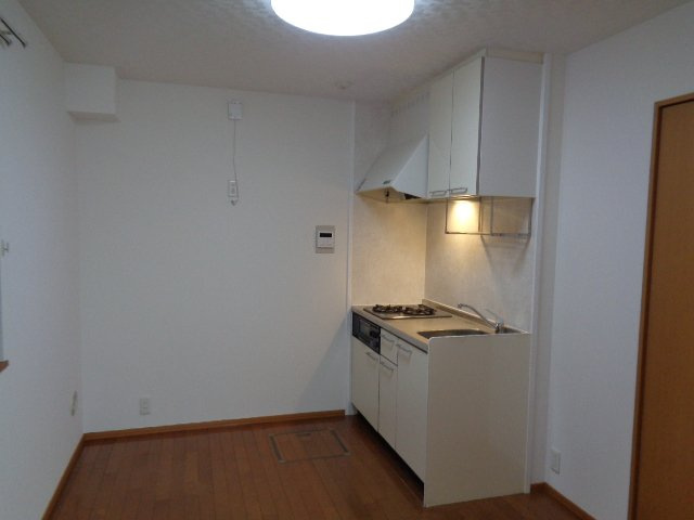 アイヴォリーのキッチン