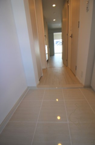 シティカレント新大阪の玄関