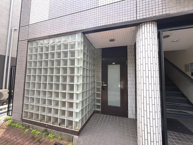 パンプアップ第2ビルの外観