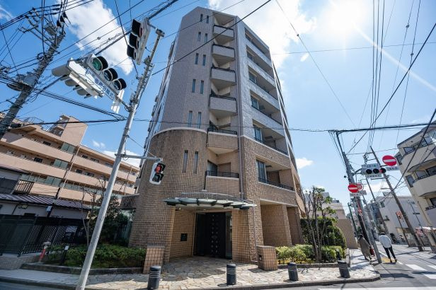 サーパス阿佐ヶ谷中杉通りの外観