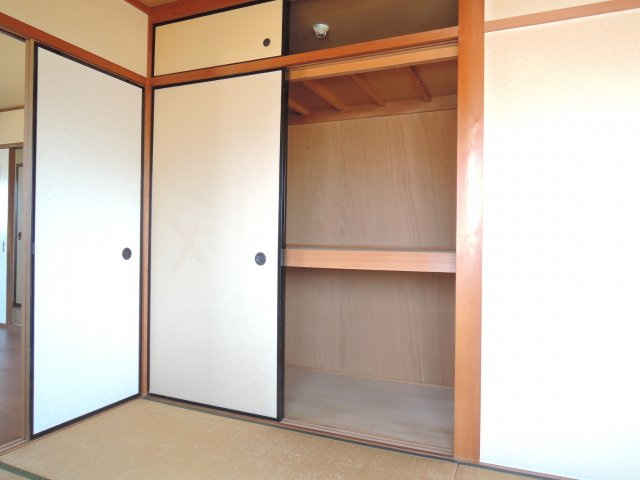 ハイツニシタニの収納