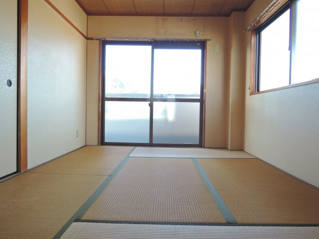 ハイツニシタニの寝室