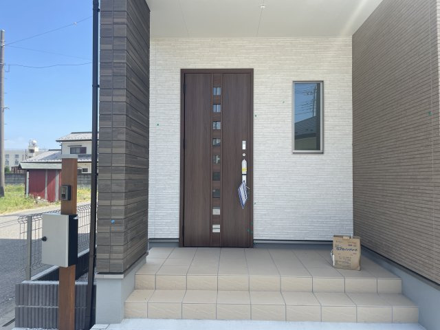 【玄関】 | 熊谷市小島第1期　クライン　新築戸建　全1棟　1号棟