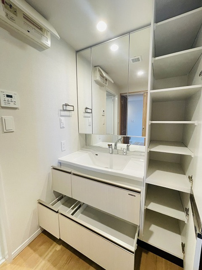 【収納】 | ベルヴィ香椎六番館