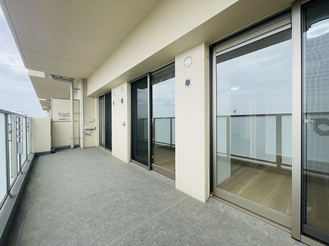 【バルコニー】 | ベルヴィ香椎六番館