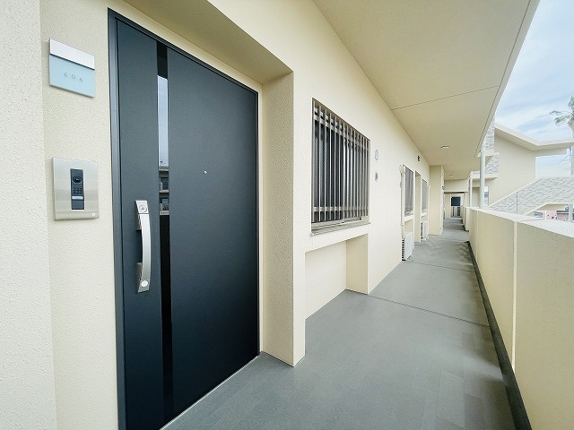 【玄関】 | ベルヴィ香椎六番館