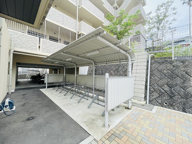 【駐輪場】 | ベルヴィ香椎六番館