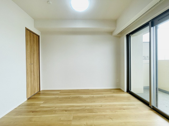 【洋室】 | ベルヴィ香椎六番館