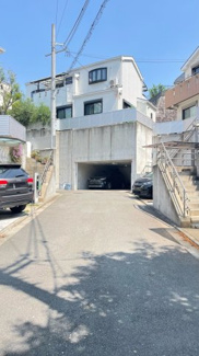 【前面道路含む現地写真】