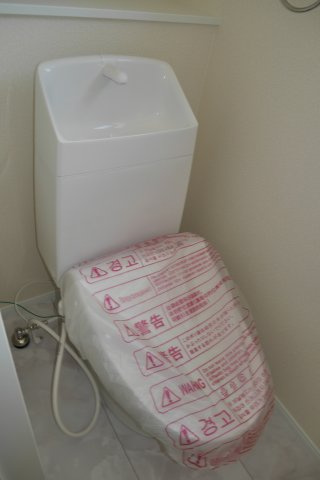 筑前町依井　新築戸建　4号棟　一建設のトイレ