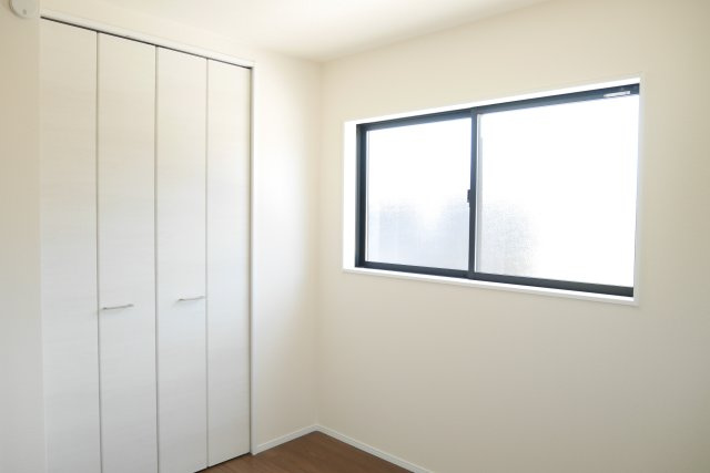 筑前町依井　新築戸建　4号棟　一建設の洋室