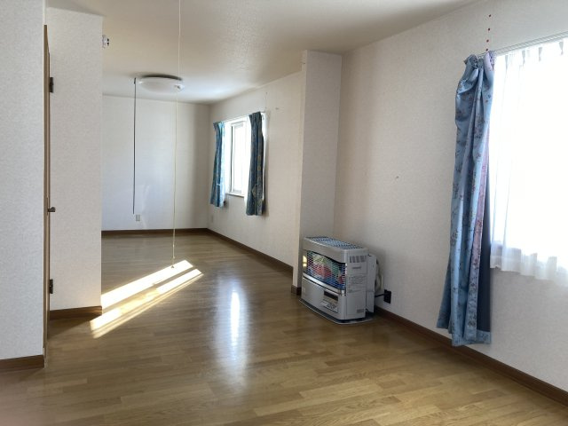 【商談中】網走市駒場北4丁目戸建の洋室|２階