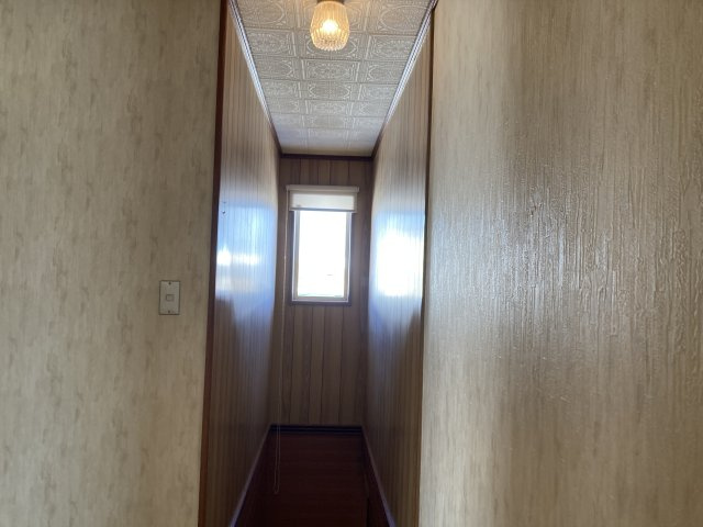 【商談中】網走市駒場北4丁目戸建のその他|2階　階段