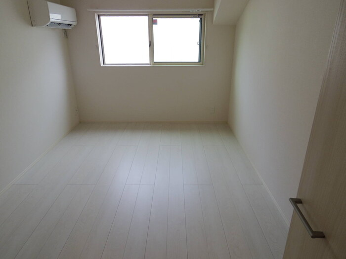 グリーンヴィレッジの寝室|洋室(6帖)