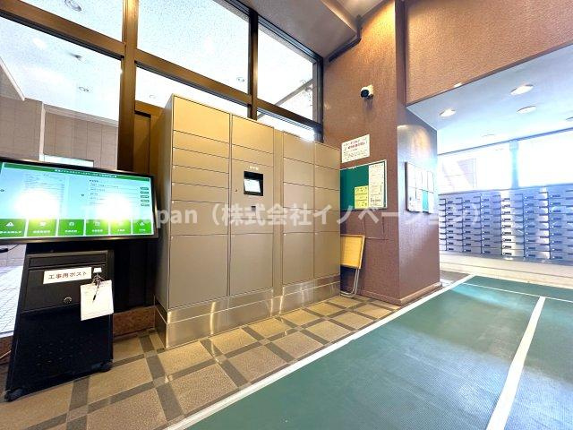 東急ドエル・スカイマークタワー川口のその他共用部分|上質感漂うエントランスが、家族の帰宅をやさしく迎え、日常をちょっと特別に彩ります。