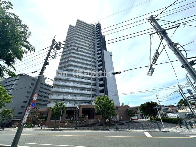 東急ドエル・スカイマークタワー川口の外観|ただいま、が嬉しくなる。家族を迎える誇らしい外観デザイン。