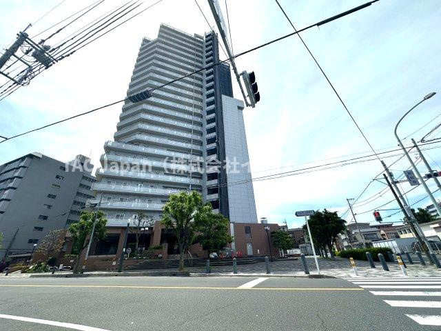 東急ドエル・スカイマークタワー川口の外観|ただいま、が嬉しくなる。家族を迎える誇らしい外観デザイン。