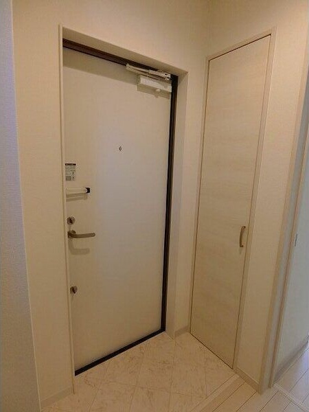 Gran Felicia塚本の玄関