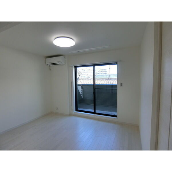 Gran Felicia塚本の居間・リビング