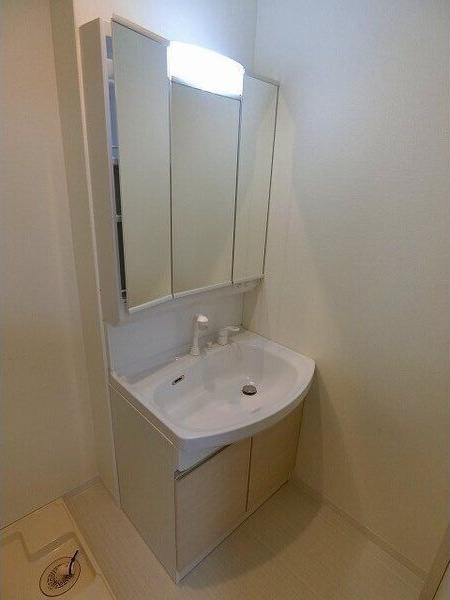 Gran Felicia塚本の独立洗面台