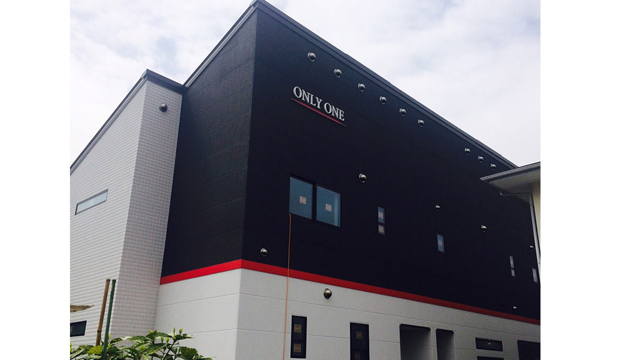 川西市丸の内町　収益アパートの外観