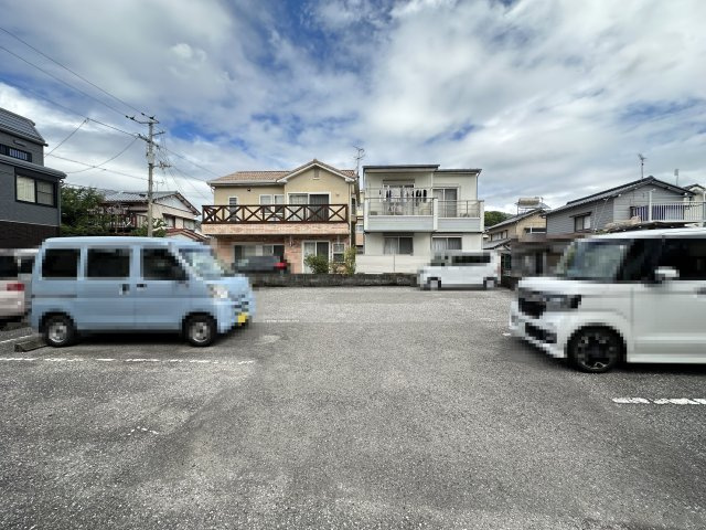 ソワール西秦Ⅰの駐車場