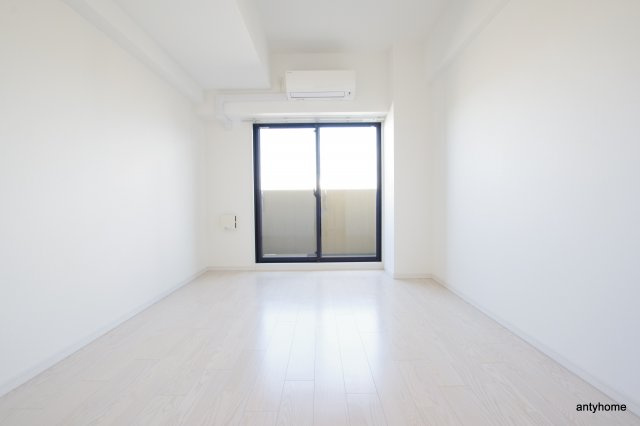S-RESIDENCE江坂Alegria 仲介手数料無料の居間・リビング