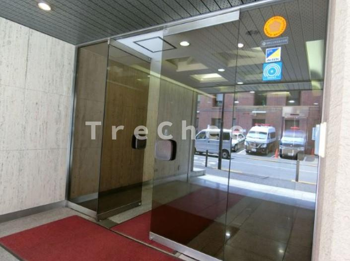 DIK麹町のエントランス